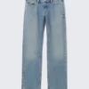 Vaqueros Arrow de talle bajo, corte recto y regular – Azul descolorido – Azul medio Vaqueros Arrow de talle bajo, corte recto y regular – Azul descolorido – Azul medio