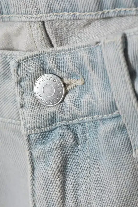 Vaqueros Arrow de talle bajo, corte recto y regular – Azul Ártico Vaqueros Arrow de talle bajo, corte recto y regular – Azul Ártico