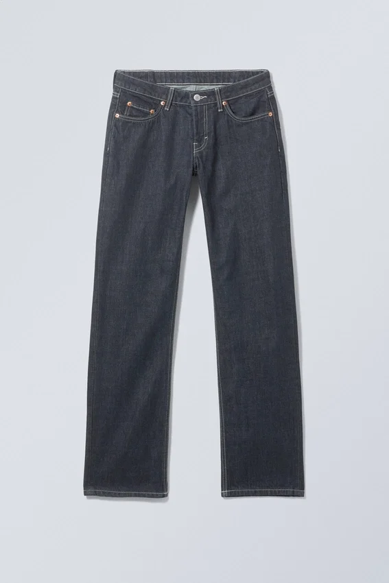 Vaqueros Arrow de talle bajo, corte recto y regular – Blue Rinse – Azul oscuro Vaqueros Arrow de talle bajo, corte recto y regular – Blue Rinse – Azul oscuro