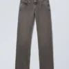 Vaqueros Arrow de talle bajo, corte recto y regular – Gris arcilla – Gris Vaqueros Arrow de talle bajo, corte recto y regular – Gris arcilla – Gris