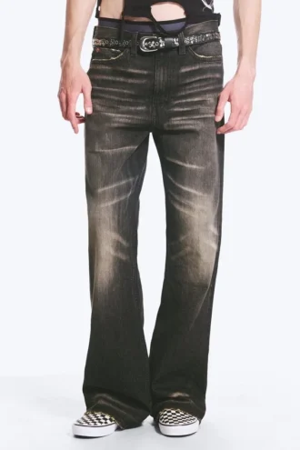 Vaqueros Boo Bootleg de talle bajo y corte acampanado regular – Negro vintage – Negro oscuro | Cheap Monday Gb