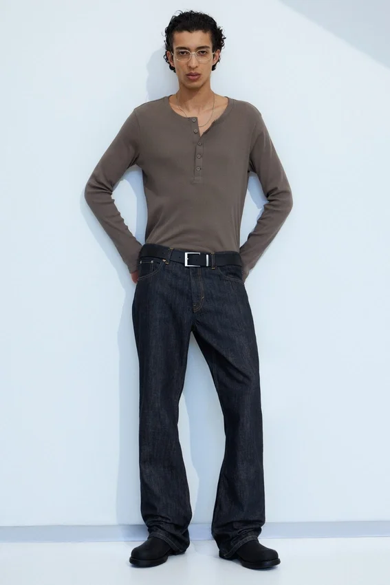 Vaqueros Bootcut de talle medio y corte holgado Mercury – Blue Rinse – Azul oscuro Vaqueros Bootcut de talle medio y corte holgado Mercury – Blue Rinse – Azul oscuro