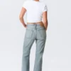 Vaqueros Bootcut de talle medio y corte regular – Seventeen Blue – Azul medio Vaqueros Bootcut de talle medio y corte regular – Seventeen Blue – Azul medio