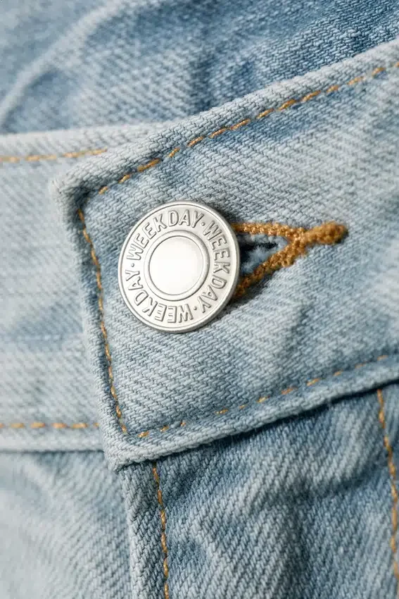 Vaqueros Bootcut holgados de talle medio Mercury – Azul fantasma – Azul claro Vaqueros Bootcut holgados de talle medio Mercury – Azul fantasma – Azul claro