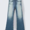 Vaqueros Bootleg de talle bajo y corte acampanado regular – Azul descolorido | Cheap Monday Gb Vaqueros Bootleg de talle bajo y corte acampanado regular – Azul descolorido | Cheap Monday Gb