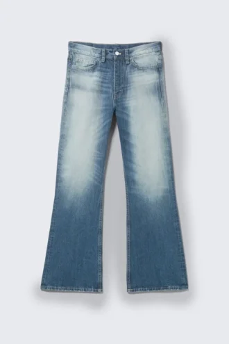 Vaqueros Bootleg de talle bajo y corte acampanado regular – Azul descolorido | Cheap Monday Gb