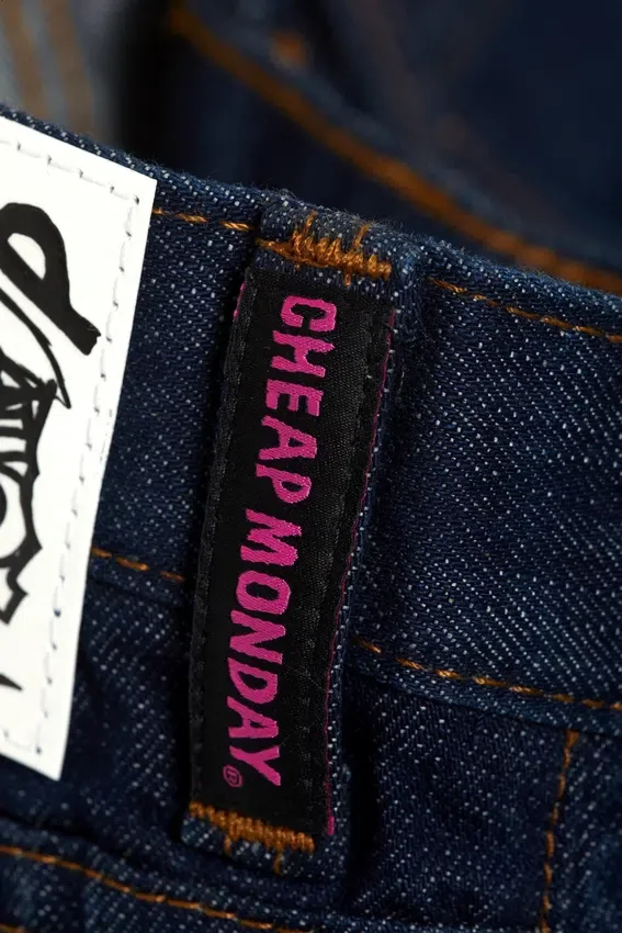 Vaqueros Bootleg de talle bajo y corte acampanado regular – Blue Rinse – Azul oscuro | Cheap Monday Gb Vaqueros Bootleg de talle bajo y corte acampanado regular – Blue Rinse – Azul oscuro | Cheap Monday Gb