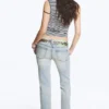 Vaqueros Booty Bei de talle bajo, ajustados y acampanados – Azul claro | Cheap Monday Gb Vaqueros Booty Bei de talle bajo, ajustados y acampanados – Azul claro | Cheap Monday Gb
