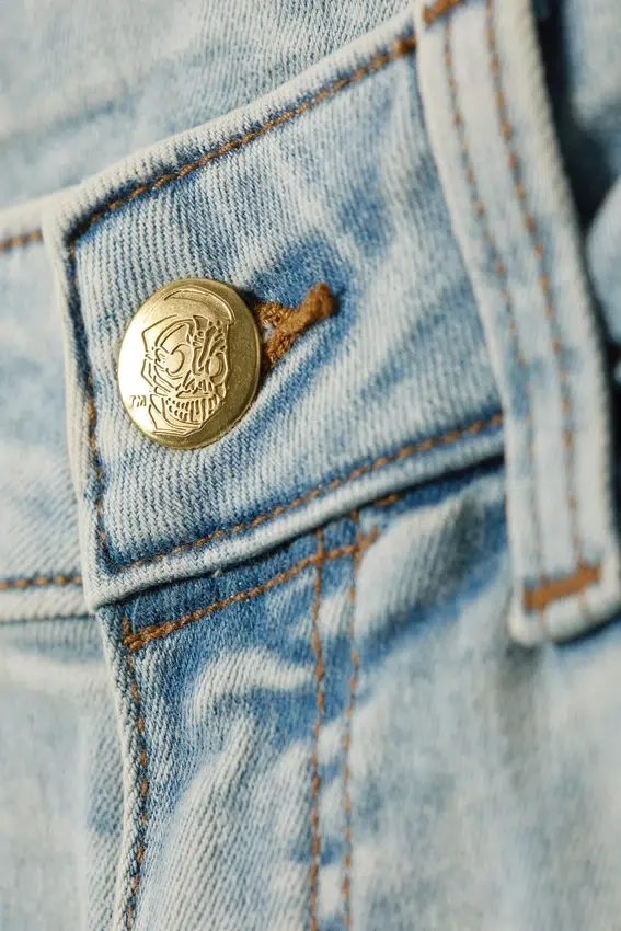 Vaqueros Booty Bei de talle bajo, ajustados y acampanados – Azul claro | Cheap Monday Gb Vaqueros Booty Bei de talle bajo, ajustados y acampanados – Azul claro | Cheap Monday Gb