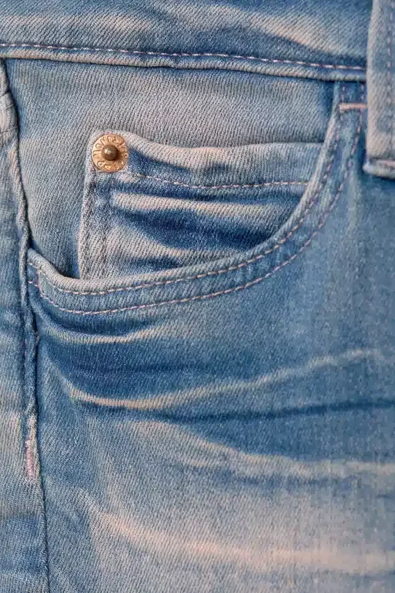Vaqueros Booty Bei de talle bajo, ajustados y acampanados – Azul ángel – Azul medio | Cheap Monday Gb Vaqueros Booty Bei de talle bajo, ajustados y acampanados – Azul ángel – Azul medio | Cheap Monday Gb