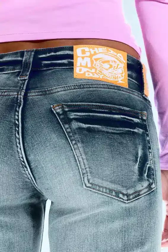Vaqueros Booty Bei de talle bajo, ajustados y acampanados – Blue Moon – Azul medio | Cheap Monday Gb Vaqueros Booty Bei de talle bajo, ajustados y acampanados – Blue Moon – Azul medio | Cheap Monday Gb