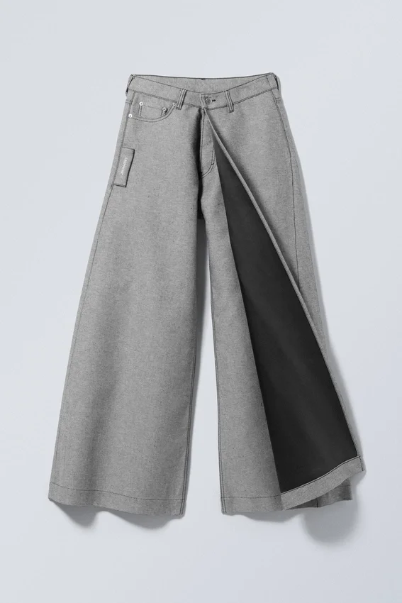 Vaqueros con pliegues Unifrom™ + Weekday Edición Limitada – Gris bicolor Vaqueros con pliegues Unifrom™ + Weekday Edición Limitada – Gris bicolor