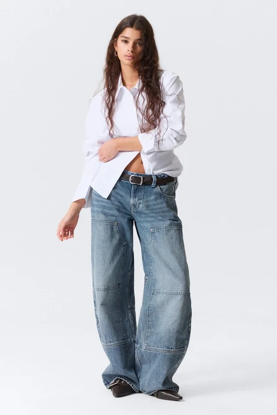 Vaqueros de corte holgado y talle bajo inspirados en la ropa de trabajo – Azul medio – Azul medio Vaqueros de corte holgado y talle bajo inspirados en la ropa de trabajo – Azul medio – Azul medio