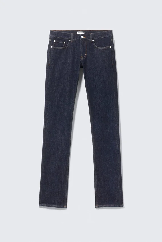 Vaqueros de talle bajo y corte ajustado – Blue Rinse – Azul oscuro Vaqueros de talle bajo y corte ajustado – Blue Rinse – Azul oscuro