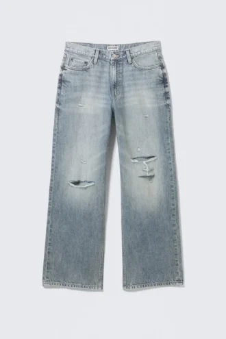 Vaqueros Dynasty de talle bajo, corte holgado y pierna ancha – Azul desgastado – Azul medio