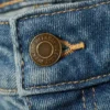 Vaqueros Flame de talle bajo, corte ajustado y pernera acampanada con detalle retorcido – Turquoise Dust – Azul medio Vaqueros Flame de talle bajo, corte ajustado y pernera acampanada con detalle retorcido – Turquoise Dust – Azul medio