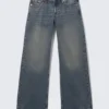 Vaqueros holgados de talle bajo Imoo – Azul desierto – Azul oscuro Vaqueros holgados de talle bajo Imoo – Azul desierto – Azul oscuro