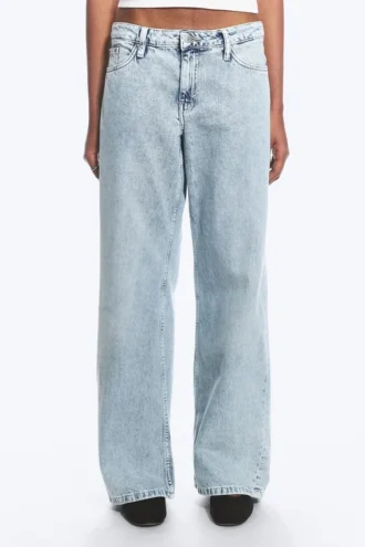 Vaqueros holgados de talle bajo Imoo – Dream Blue – Azul claro