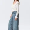 Vaqueros holgados de talle bajo Peggy – Azul – Remangados