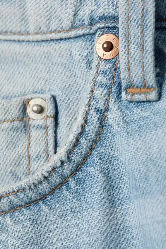 Vaqueros holgados de talle bajo y corte ancho – Azul Kimberley – Azul claro Vaqueros holgados de talle bajo y corte ancho – Azul Kimberley – Azul claro