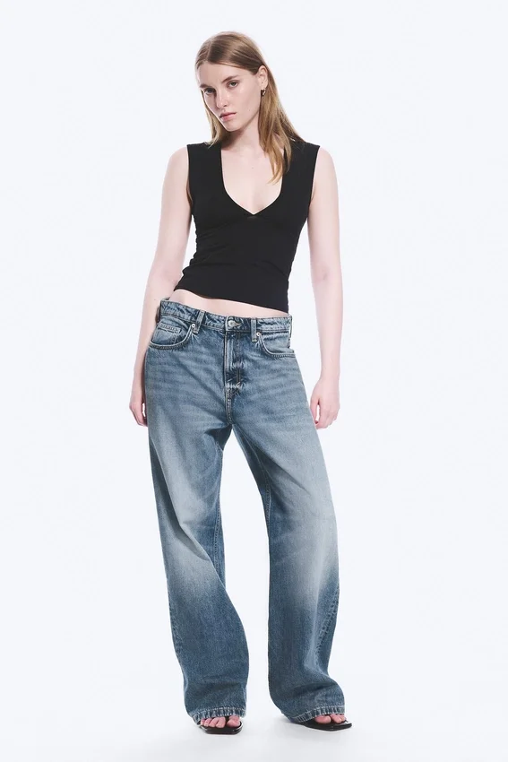 Vaqueros holgados de talle bajo y corte recto para mujer – Blue Horses – Azul medio Vaqueros holgados de talle bajo y corte recto para mujer – Blue Horses – Azul medio