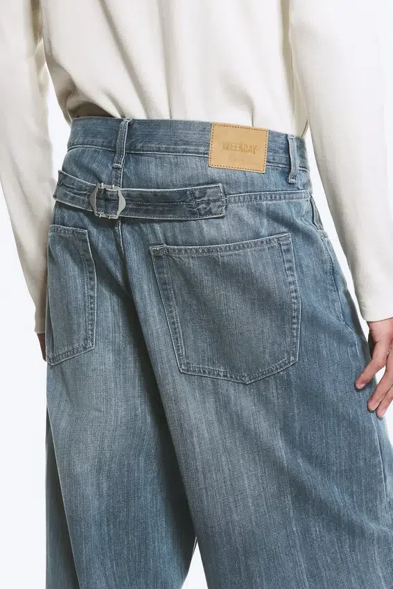 Vaqueros holgados de talle medio con efecto retorcido Astro Loose Baggy – Azul Gloria – Azul medio Vaqueros holgados de talle medio con efecto retorcido Astro Loose Baggy – Azul Gloria – Azul medio