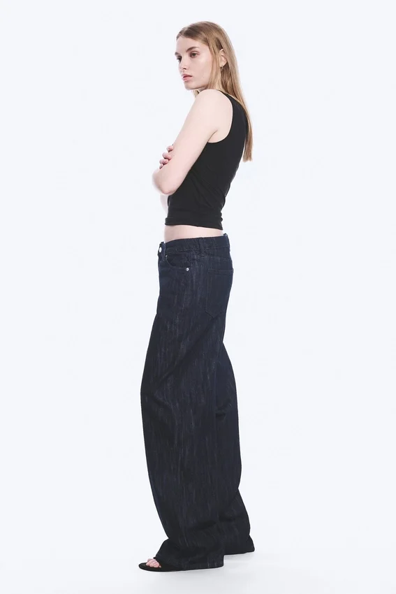 Vaqueros holgados de talle medio y pierna ancha – Lavado slub – Azul oscuro Vaqueros holgados de talle medio y pierna ancha – Lavado slub – Azul oscuro