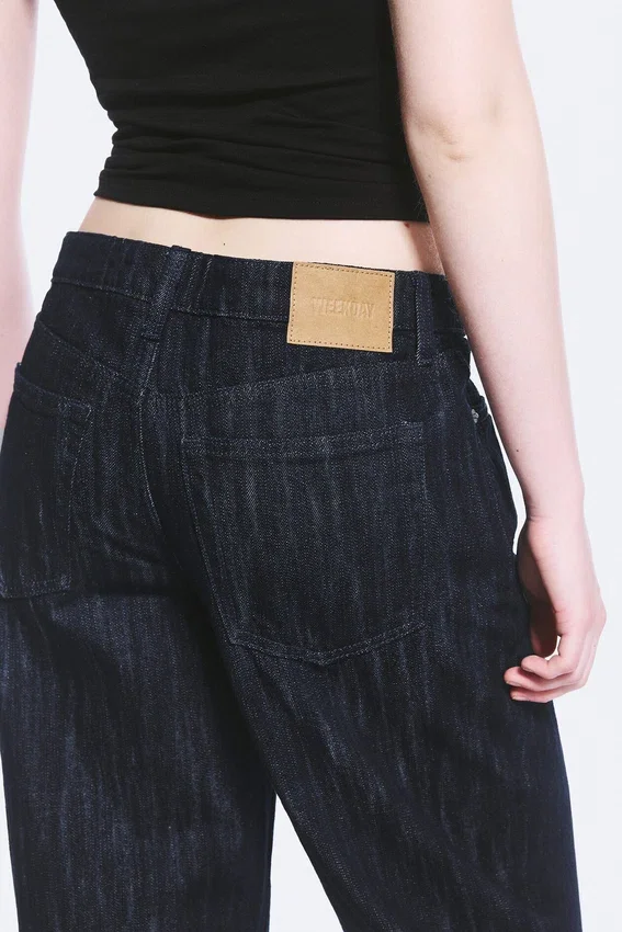 Vaqueros holgados de talle medio y pierna ancha – Lavado slub – Azul oscuro Vaqueros holgados de talle medio y pierna ancha – Lavado slub – Azul oscuro