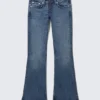 Vaqueros Hour de talle bajo, corte ajustado y pernera acampanada – Azul oscuro – Azul medio Vaqueros Hour de talle bajo, corte ajustado y pernera acampanada – Azul oscuro – Azul medio