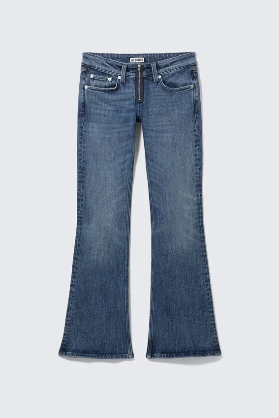 Vaqueros Hour de talle bajo, corte ajustado y pernera acampanada – Azul oscuro – Azul medio Vaqueros Hour de talle bajo, corte ajustado y pernera acampanada – Azul oscuro – Azul medio