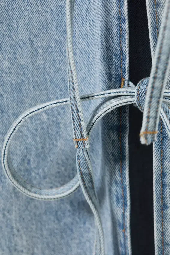 Vaqueros Imoo de talle bajo, holgados y con lazo – Azul medio – Azul medio Vaqueros Imoo de talle bajo, holgados y con lazo – Azul medio – Azul medio
