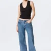 Vaqueros Imoo de talle bajo, holgados y de corte ancho – Azul 90S – Azul medio Vaqueros Imoo de talle bajo, holgados y de corte ancho – Azul 90S – Azul medio