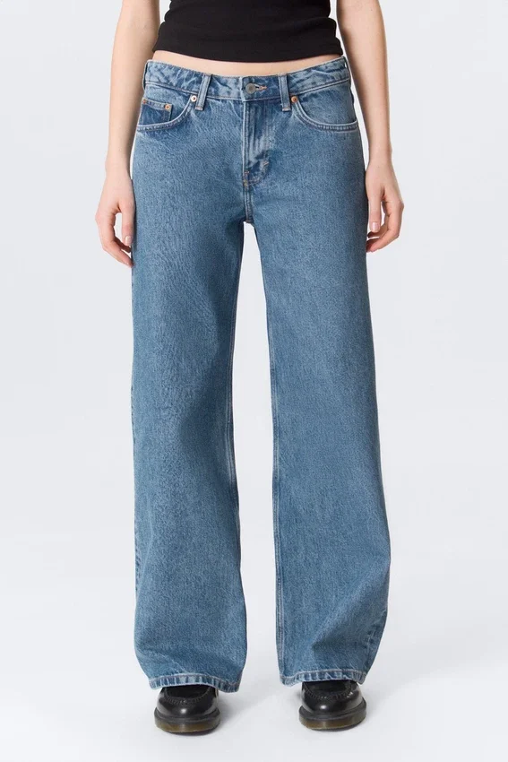 Vaqueros Imoo de talle bajo, holgados y de corte ancho – Azul 90S – Azul medio Vaqueros Imoo de talle bajo, holgados y de corte ancho – Azul 90S – Azul medio