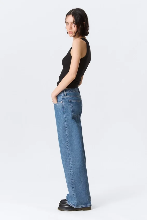 Vaqueros Imoo de talle bajo, holgados y de corte ancho – Azul 90S – Azul medio Vaqueros Imoo de talle bajo, holgados y de corte ancho – Azul 90S – Azul medio