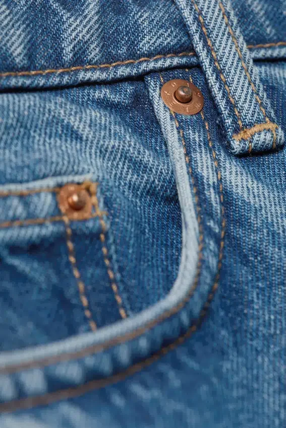 Vaqueros Imoo de talle bajo, holgados y de corte ancho – Azul 90S – Azul medio Vaqueros Imoo de talle bajo, holgados y de corte ancho – Azul 90S – Azul medio