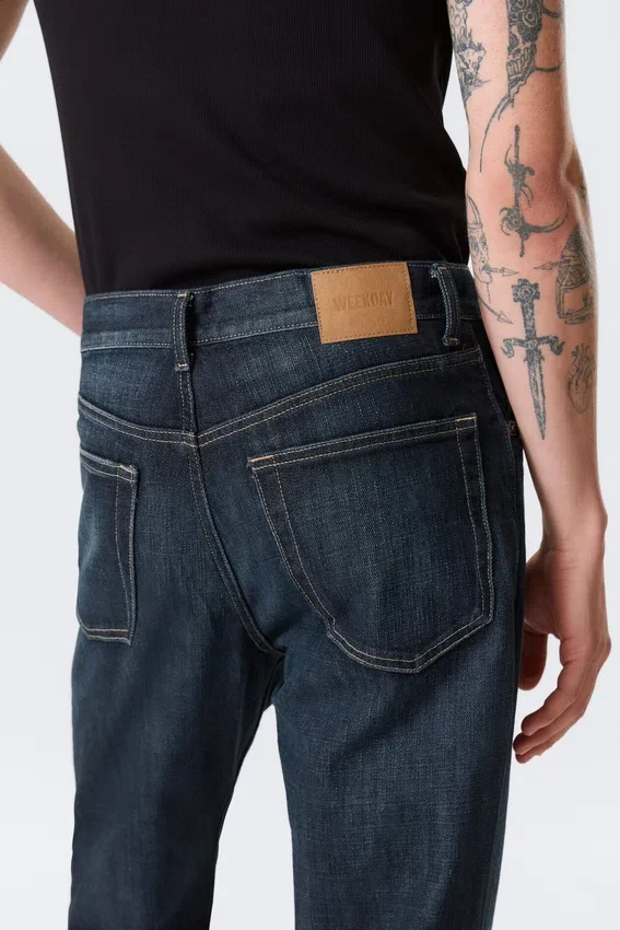 Vaqueros Mercury de talle medio y corte acampanado holgado – Azul marino – Azul oscuro Vaqueros Mercury de talle medio y corte acampanado holgado – Azul marino – Azul oscuro
