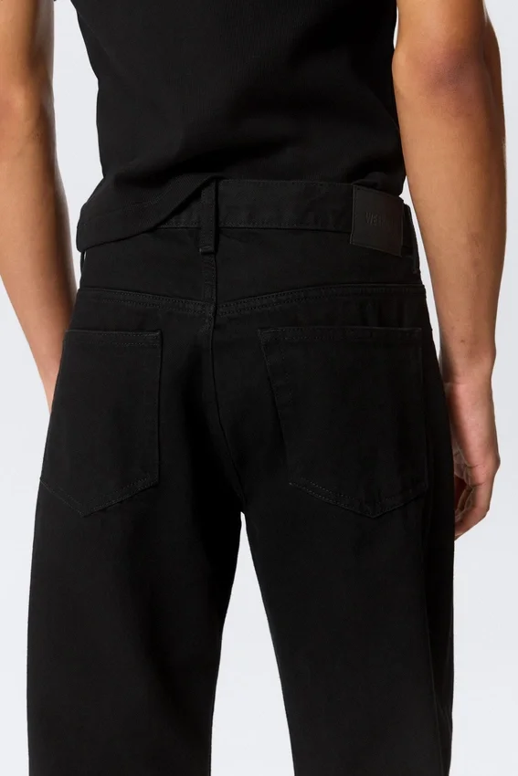 Vaqueros Meteor de talle bajo, corte recto y holgado – Lavado negro – Negro Vaqueros Meteor de talle bajo, corte recto y holgado – Lavado negro – Negro