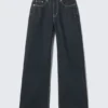 Vaqueros Missy de talle bajo, corte recto y holgado – Blue Rinse – Azul oscuro Vaqueros Missy de talle bajo, corte recto y holgado – Blue Rinse – Azul oscuro