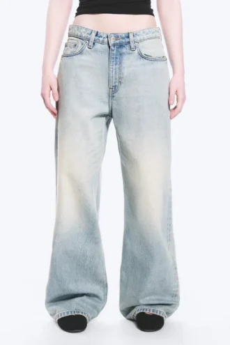 Vaqueros Missy de talle bajo, holgados y rectos – Azul roto – Azul claro Vaqueros Missy de talle bajo, holgados y rectos – Azul roto – Azul claro