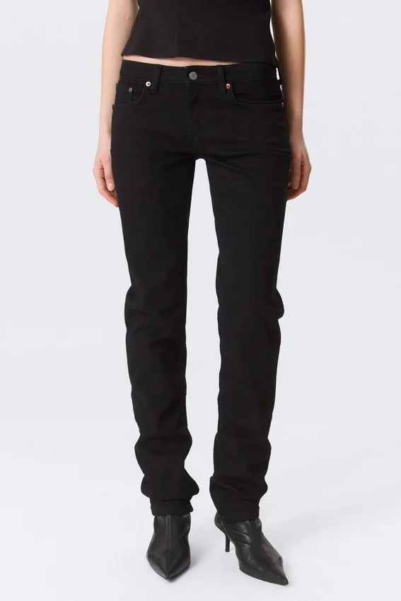 Vaqueros Neptune de talle bajo, corte ajustado y pierna recta – Lavado negro – Negro Vaqueros Neptune de talle bajo, corte ajustado y pierna recta – Lavado negro – Negro