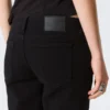 Vaqueros Neptune de talle bajo, corte ajustado y pierna recta – Lavado negro – Negro Vaqueros Neptune de talle bajo, corte ajustado y pierna recta – Lavado negro – Negro