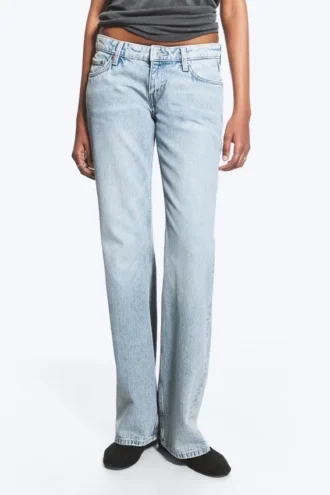 Vaqueros Nova de talle bajo, corte ajustado y acampanado – Azul lip – Azul claro Vaqueros Nova de talle bajo, corte ajustado y acampanado – Azul lip – Azul claro