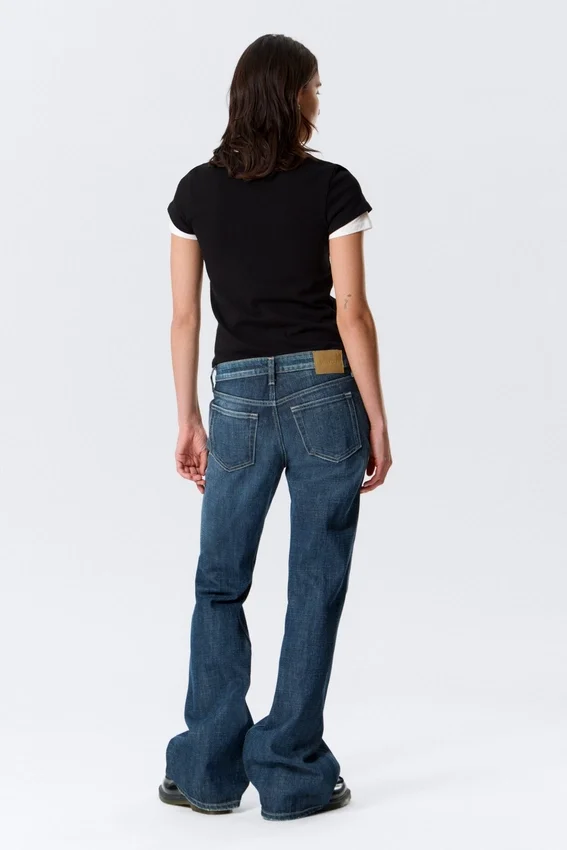 Vaqueros Nova de talle bajo, corte ajustado y acampanado – Azul marino – Azul oscuro Vaqueros Nova de talle bajo, corte ajustado y acampanado – Azul marino – Azul oscuro