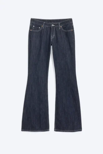 Vaqueros Nova de talle bajo y corte bootcut ajustado – Blue Rinse – Azul oscuro Vaqueros Nova de talle bajo y corte bootcut ajustado – Blue Rinse – Azul oscuro