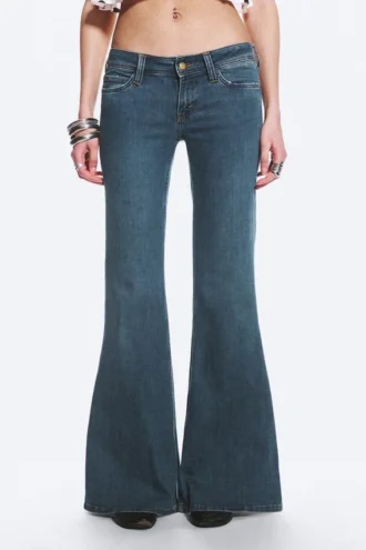 Vaqueros pitillo acampanados de talle bajo – Blue Tide – Azul oscuro | Cheap Monday Gb