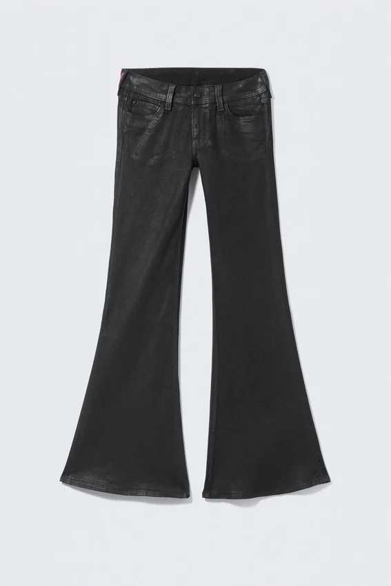 Vaqueros pitillo acampanados de talle bajo con acabado recubierto – Negro recubierto – Negro | Cheap Monday Gb Vaqueros pitillo acampanados de talle bajo con acabado recubierto – Negro recubierto – Negro | Cheap Monday Gb