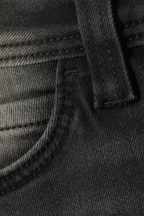 Vaqueros pitillo acampanados de talle bajo – Mostaza Negro – Negro | Cheap Monday Gb Vaqueros pitillo acampanados de talle bajo – Mostaza Negro – Negro | Cheap Monday Gb