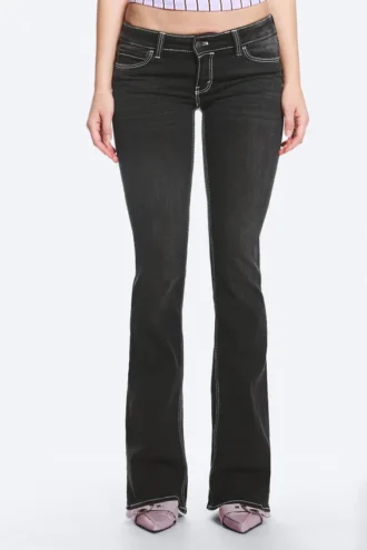 Vaqueros pitillo de talle bajo con corte acampanado Fancy Booty Bei – Estampado Polly Black – Negro | Cheap Monday Gb Vaqueros pitillo de talle bajo con corte acampanado Fancy Booty Bei – Estampado Polly Black – Negro | Cheap Monday Gb