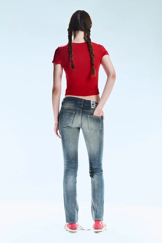 Vaqueros pitillo de talle bajo Sleezie – Azul oscuro veteado | Cheap Monday Gb Vaqueros pitillo de talle bajo Sleezie – Azul oscuro veteado | Cheap Monday Gb