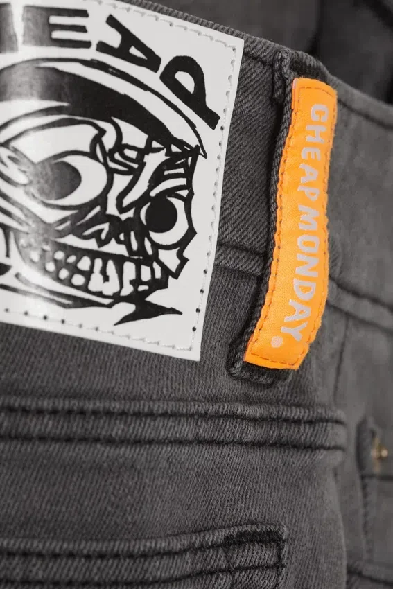 Vaqueros pitillo de talle bajo Sleezie – Gris aburrido – Gris | Cheap Monday GB Vaqueros pitillo de talle bajo Sleezie – Gris aburrido – Gris | Cheap Monday GB